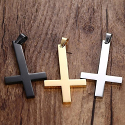 Croix anti christ en acier inoxydable avec collier metal
